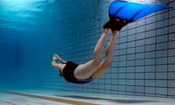 Monofin vs Bifins: Complete Freediving Fins Comparison